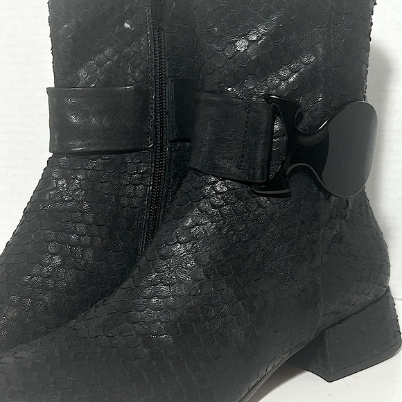 New Ixos Made in Italy Python-effect leather boot booties Black Size 37.5 - Picture 9 of 14